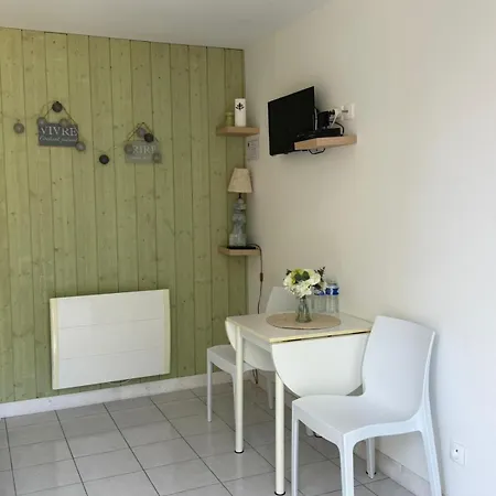 بيت للعطل Les Du A Surgeres